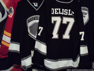 Illustration for article titled Support your favorite scifi or fantasy team in custom hockey jerseys
